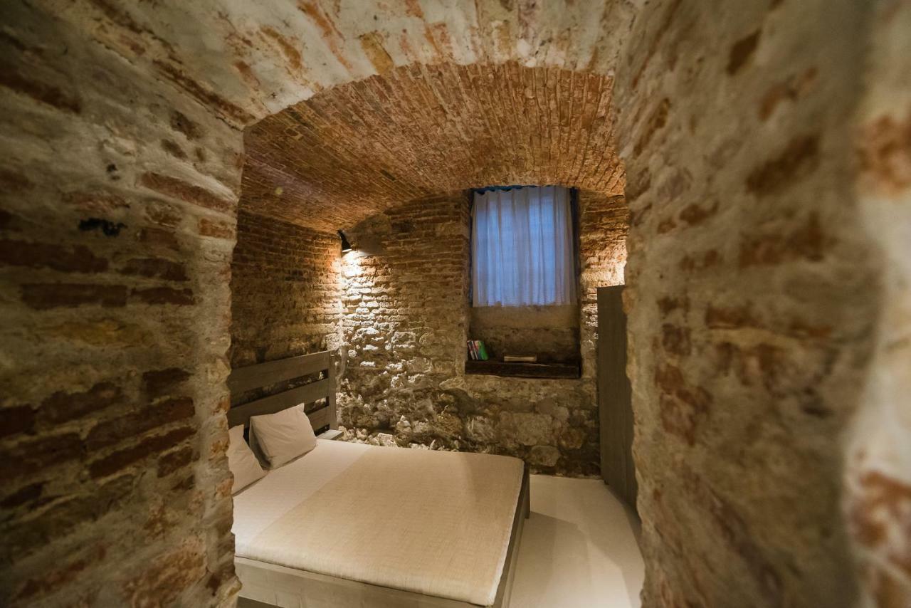Old Central Apartment Κλουζ-Ναπόκα Εξωτερικό φωτογραφία